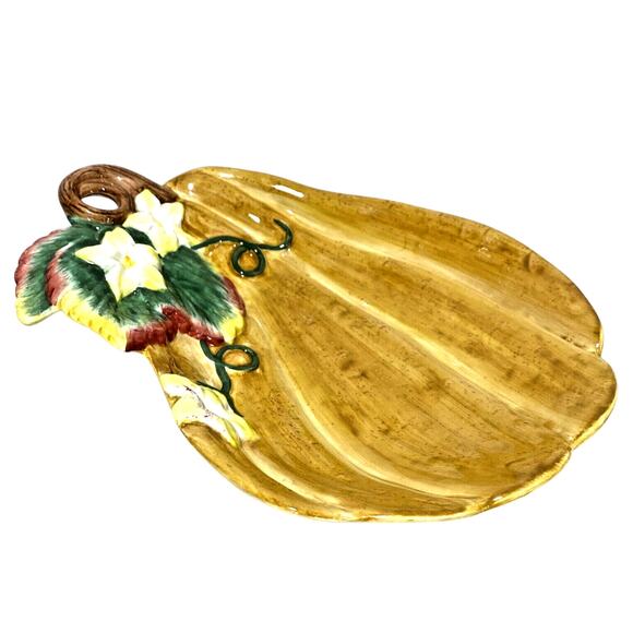 Fitz and Floyd Classics Pumpkin Gourd and Blossoms Porcelain Dish Wall Hanging - Picture 3 of 10